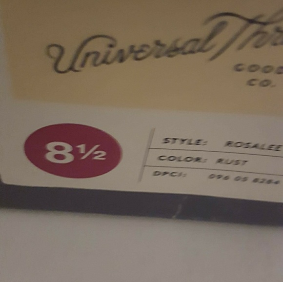 Womens Rosalee MicroSuede Gladiator Sandals- Unive - Picture 4 of 5